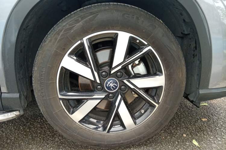 Used BYD Song Pro New Energy 2024 HONOR Edition DM-i 110KM Beyond Model
