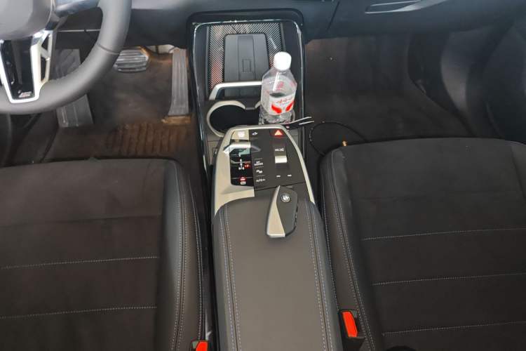 Used BMW X1 2024 xDrive25Li M Sport Package Gear Lever