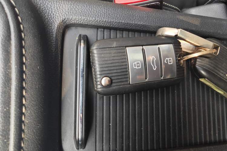 Used MG 6 2017 20T Manual Luxury Smart Connect Version China V Standard