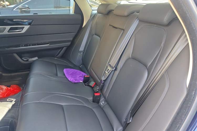 Used Jaguar XFL 2020 XFL 2.0T P200 Two-Wheel-Drive Elite Edition Left Rear Seat