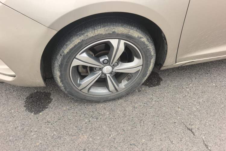 Used Geely Auto Emgrand GL 2018 1.8L Manual Elite Smart Connectivity Version
