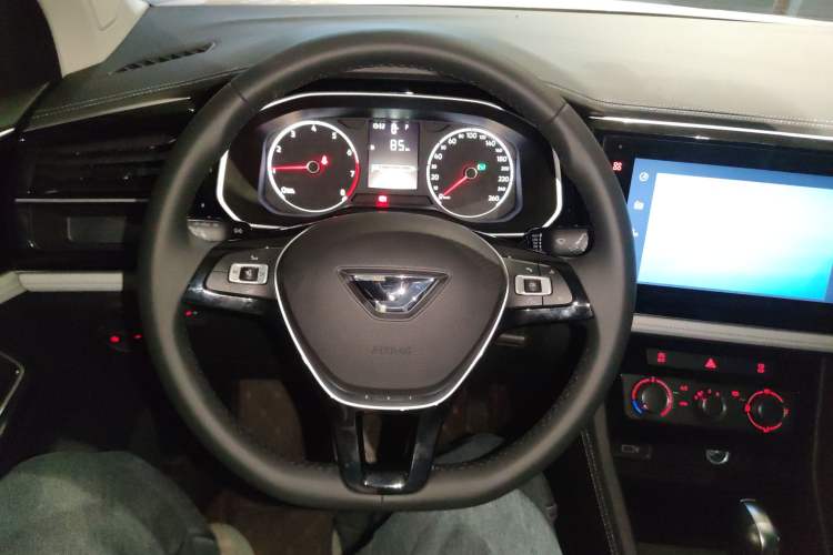 Used Jetta VS5 2026 Model, 280TSI Automatic Pioneer Edition Steering Wheel