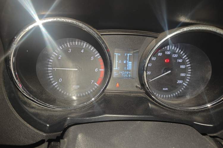 Used HYOSOW S3 2014 1.5L Comfort Version China IV Emission Standard
