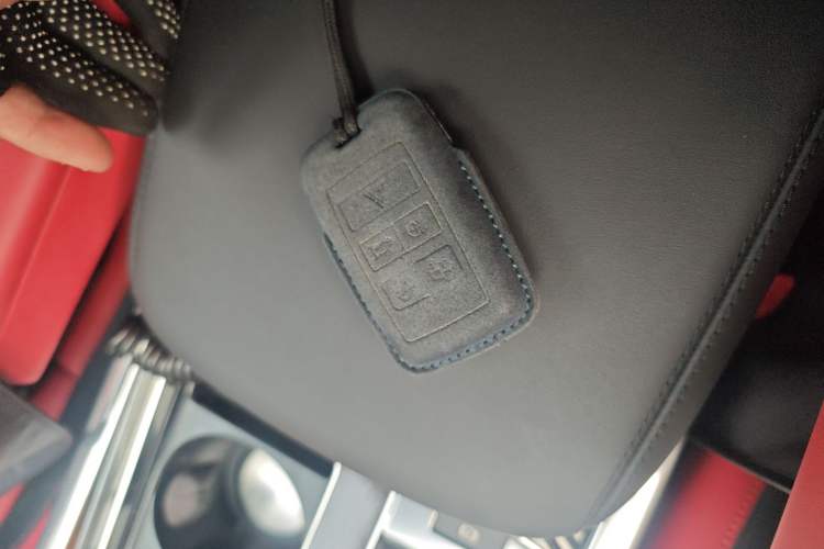 Used Land Rover Range Rover Sport 2022 3.0 L6 YAO Black Edition
