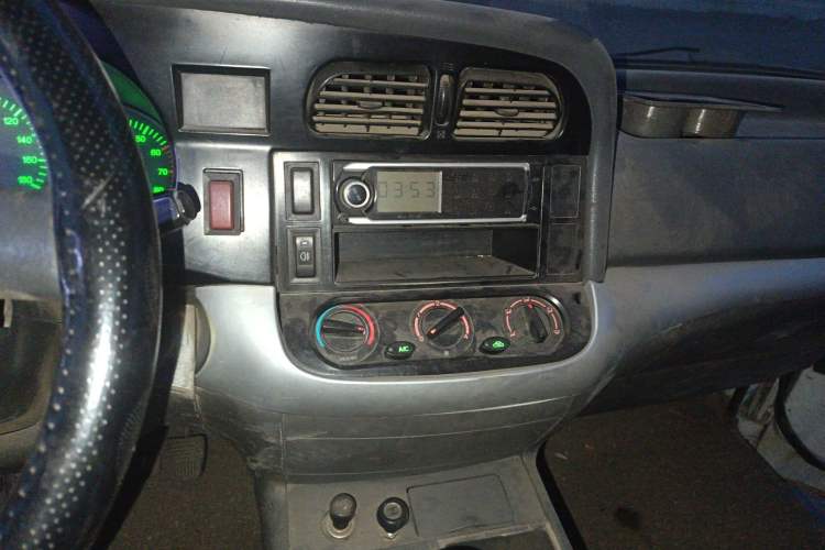 Used Jinbei Hiace 2014 2.0L 5th Generation Kuaiyunwang Business Version 4G19