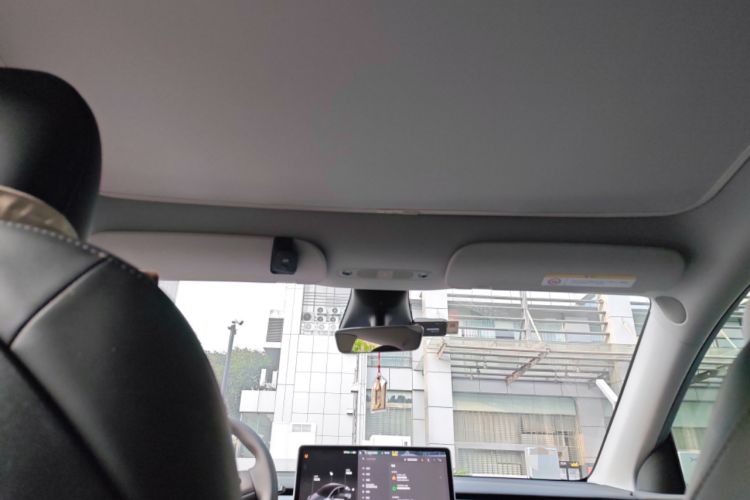 Used Tesla Model Y 2022 Long-Range All-Wheel-Drive Version
