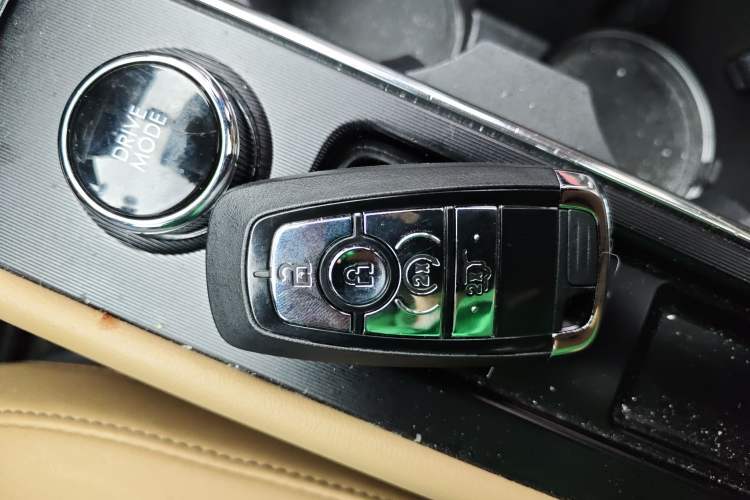 Used Lincoln Corsair 2022 2.0T Two-Wheel Drive Luxury Edition Vehicle Key