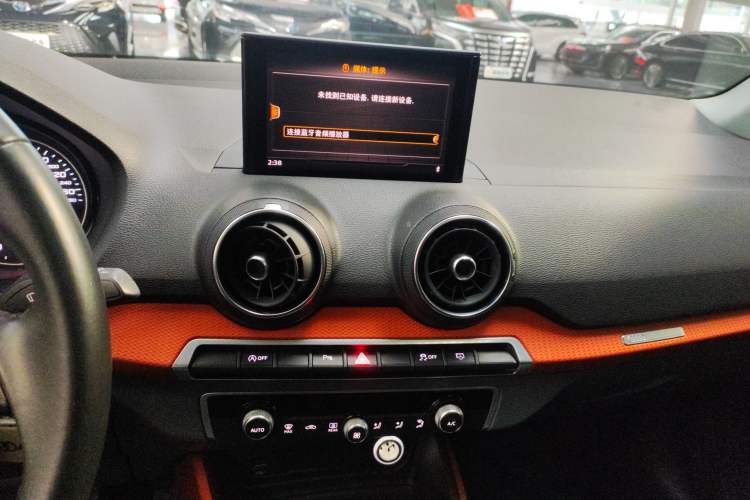 Used Audi Q2L 2018 35 TFSI Fashion Elegant Version China V Audio And AC Panel