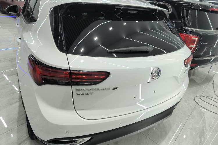 Used Buick Envision 2020 Encore S 652T Two-Wheel Drive Luxury Model