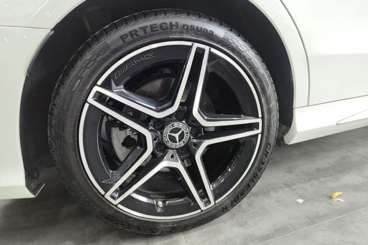 Used Mercedes-Benz C-Class 2021 C 260 L Sport Edition Star Collection Right Rear Wheel Hub