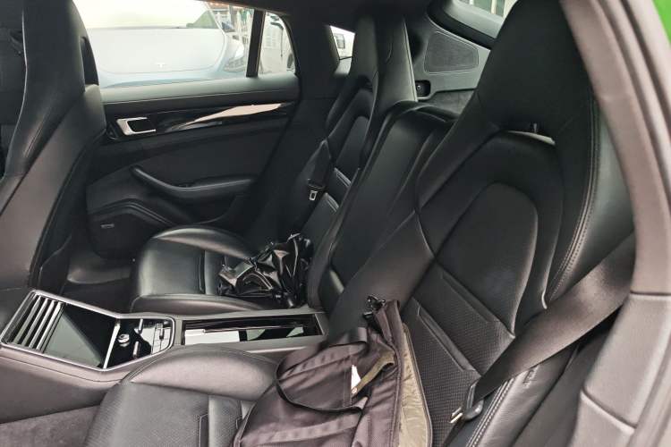 Used Porsche Panamera 2019 Panamera 2.9T Left Rear Seat