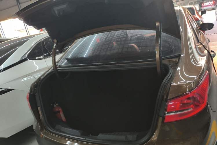 Used Ford Escort 2017 Revised Version 1.5L Automatic Comfort Edition Trunk