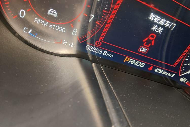 Used Ford Mustang 2018 2.3L EcoBoost Odometer Close Up