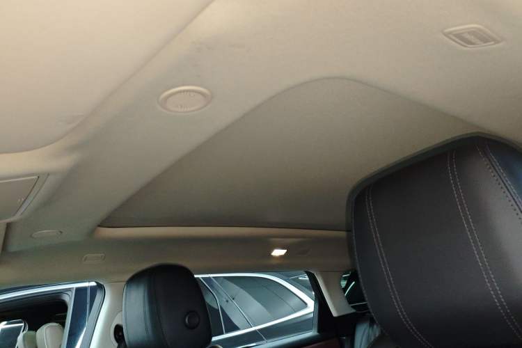 Used Land Rover Range Rover Evoque New Energy 2023 Aurora L P300e Plug-in Hybrid Electric Version