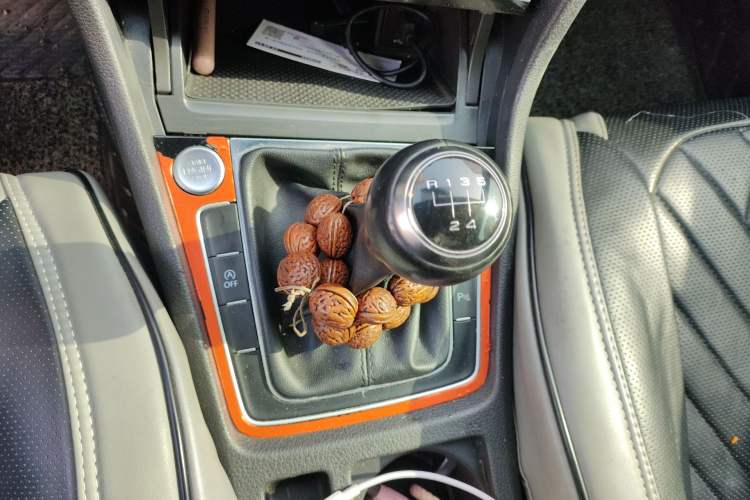 Used Volkswagen Golf 2016 1.4TSI Manual R-Line