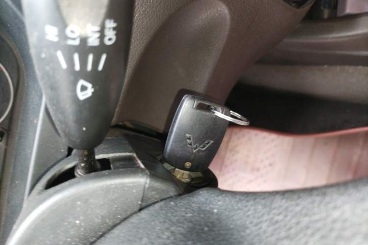 Used Wuling Rongguang V 2016 1.5L Standard Version Vehicle Key