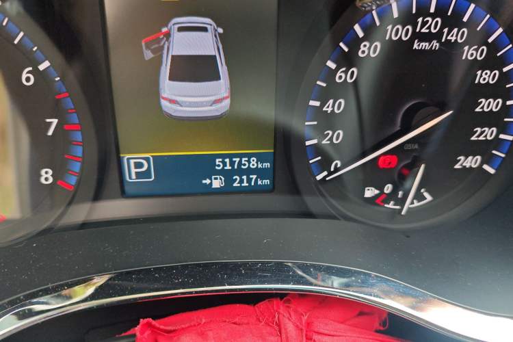 Used Venucia D60 2019 100 000 Honor 1.6L XL CVT Chenku Edition China VI Standard Odometer Close Up