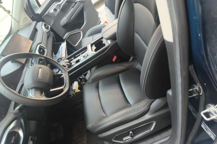 Used Radar Horizon 2023 410 km Entrepreneur Edition Left Front Seat