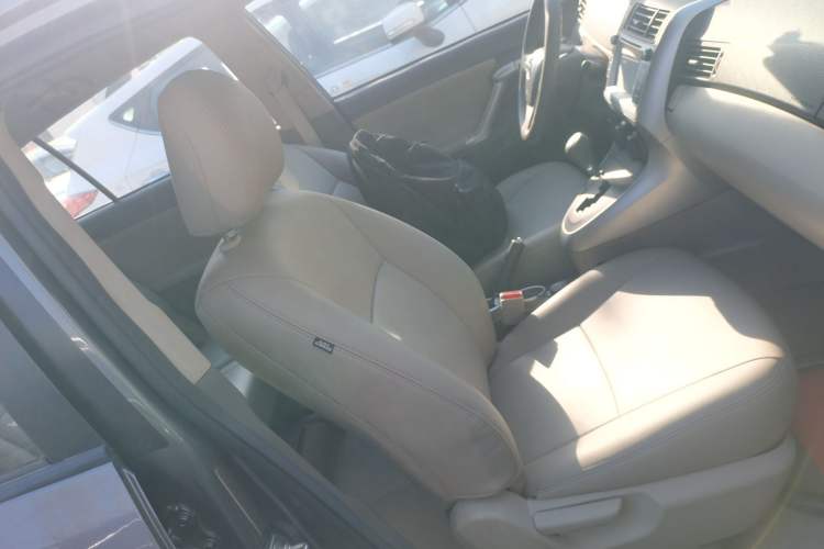 Used Toyota Verso 2014 Starlight 180E CVT Elite Edition