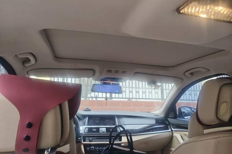 Used BMW 5 Series 2011 523Li Luxury Model