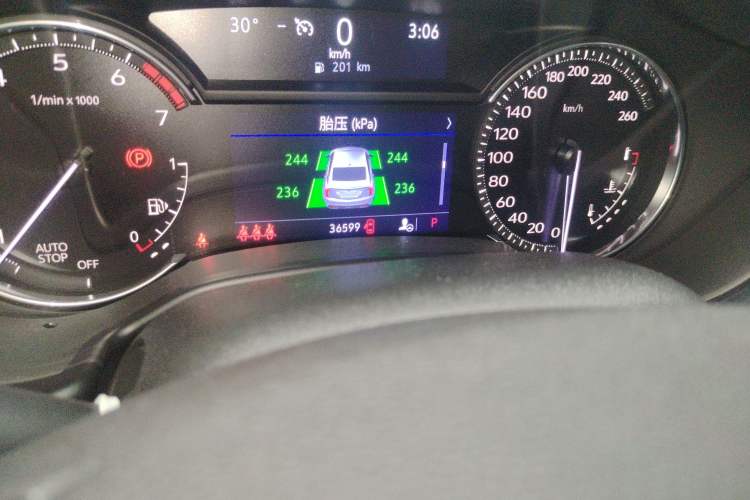 Used Cadillac CT5 2021 Revised 28T Luxury Version Odometer Close Up