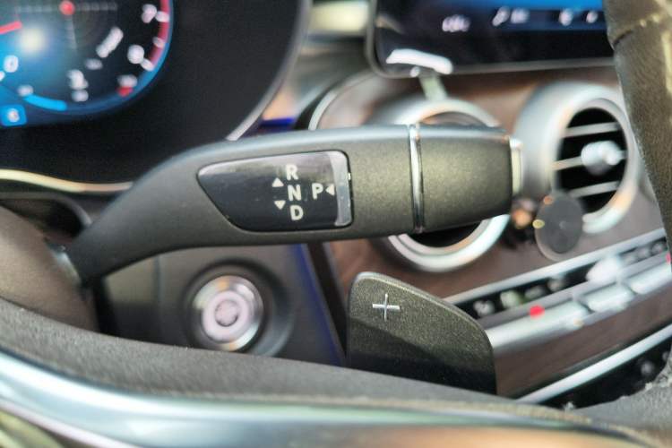 Used Mercedes-Benz GLC 2020 GLC 300 L 4MATIC Dynamic Edition
