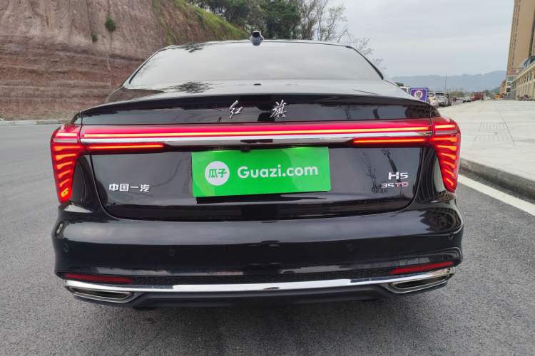 Used Hongqi H5 2023 1.5T DCT Smart Connect Flagship Edition Rear