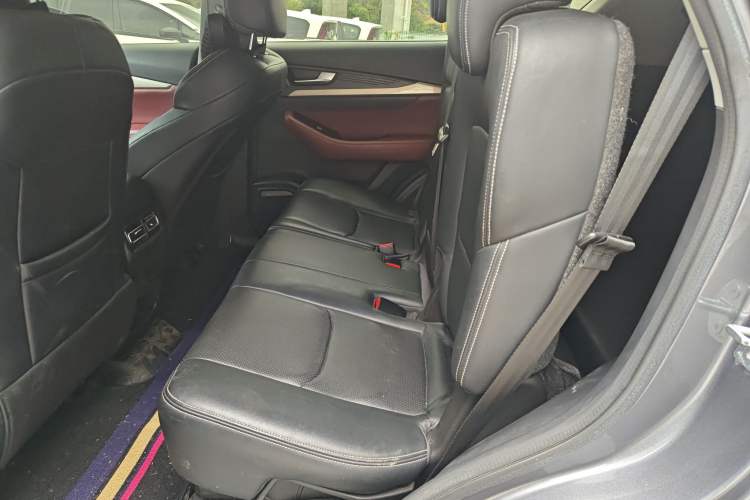 Used JETOUR X70 2023 1.5T DCT Beyond PRO Edition 7 Seats
