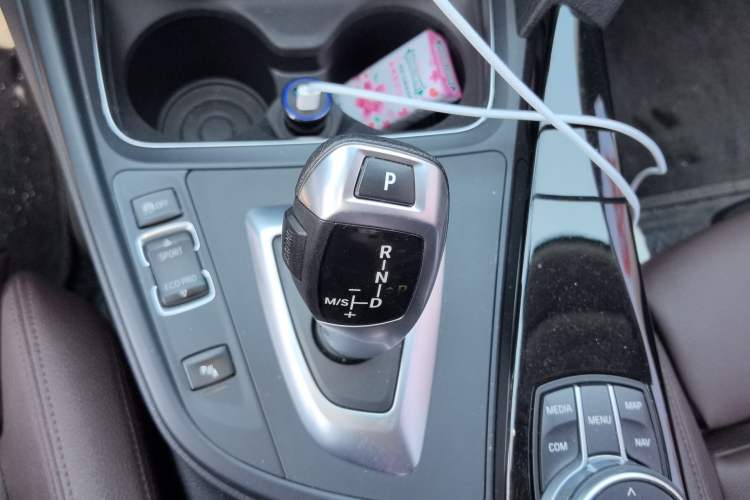 Used BMW 3 Series 2019 320Li Fashion Model
