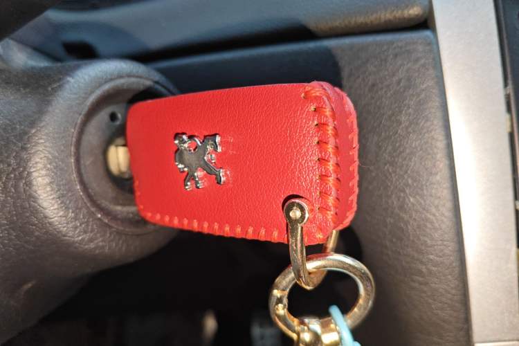 Used Peugeot 307 2013 1.6L Automatic CROSS Vehicle Key