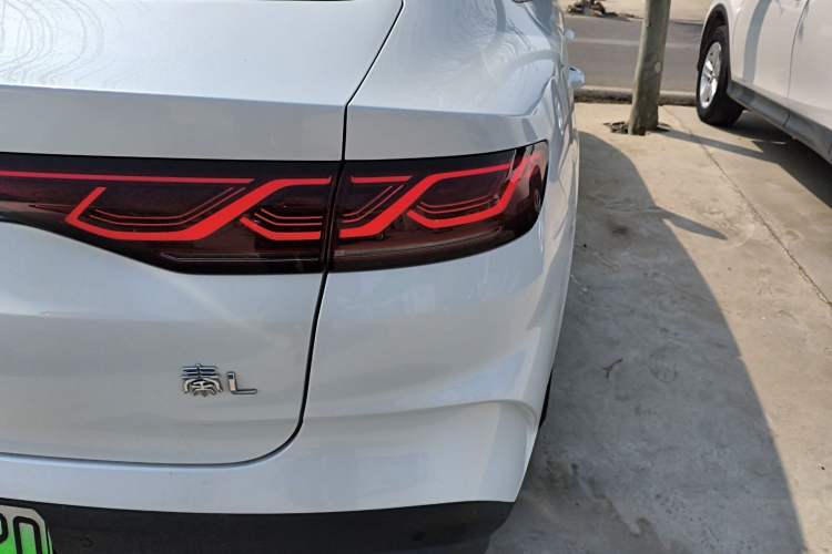 Used BYD Qin L 2024 DM-i 120KM Beyond Model
