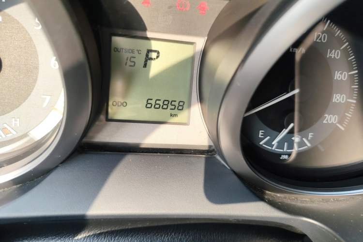 Used Toyota Prado 2016 2.7L Automatic Standard Edition Odometer Close Up