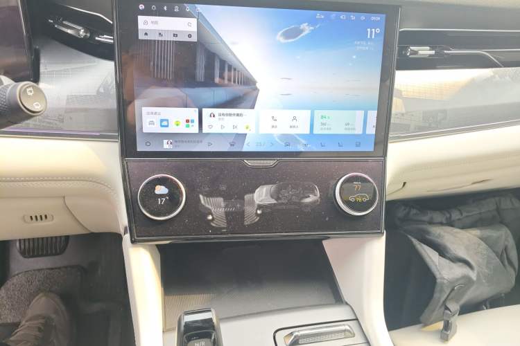 Used Lynk & Co 09 2021 2.0T Ultra Six-Seater Audio And AC Panel