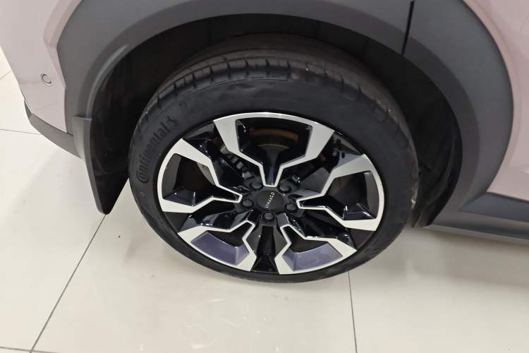 Used Lynk & Co 06 EM-P 2025 EM-P 126 Long-Range Halo