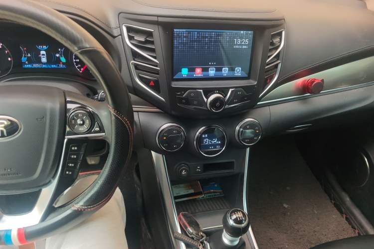 Used BYD Song 2016 GaiShi Edition 1.5TI Manual Elite Model