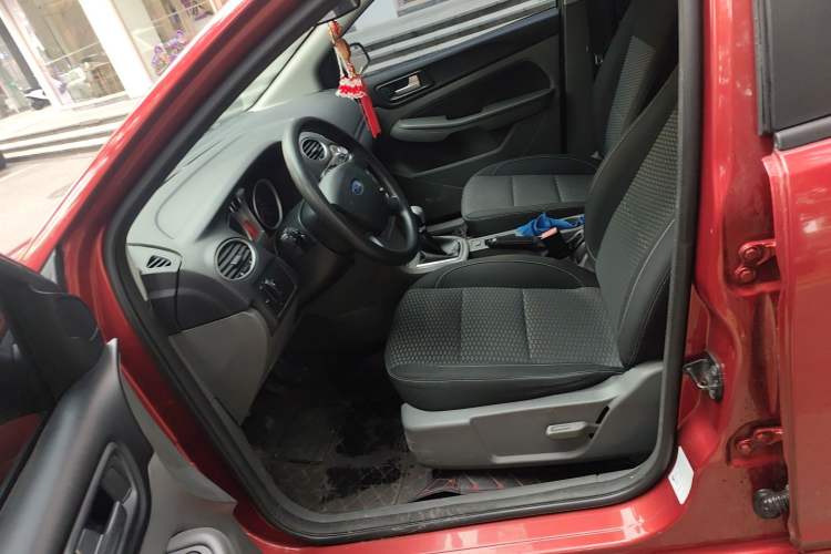 Used Ford Focus 2013 Hatchback Classic 1.8L Manual Base Model