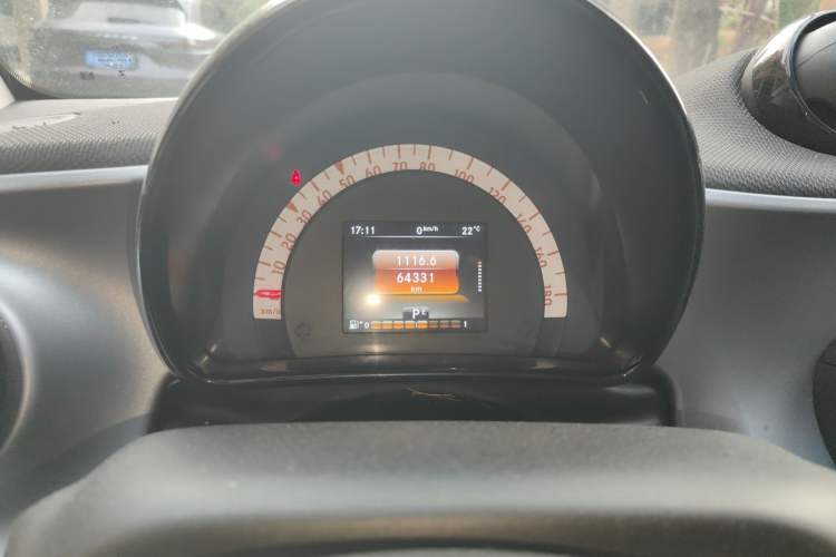 Used smart fortwo 2015 1.0L 52 kW Hardtop Passion Edition Instrument Cluster