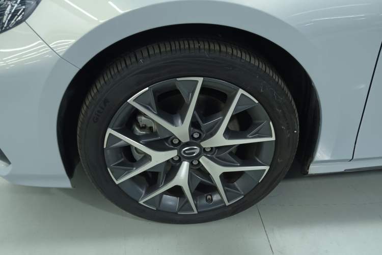 Used GAC Trumpchi EMPOW 2023 Shadow Leopard H Smart Hybrid Edition Exterior 3