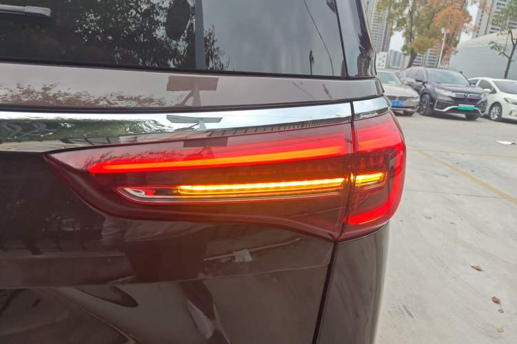 Used Buick GL8 2021 ES Landtrek 653T Comfort Edition