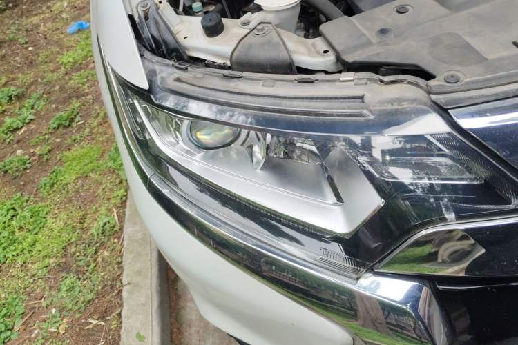 Used Mitsubishi Outlander 2018 2.0L Two-Wheel Drive Glory Edition 5 Seats
