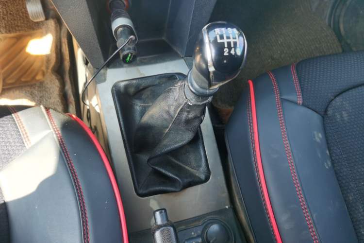 Used Zxauto Terralord 2018 2.5T Diesel Business Edition 4x4 Comfort Trim Dual SD4V25R-100 Gear Lever