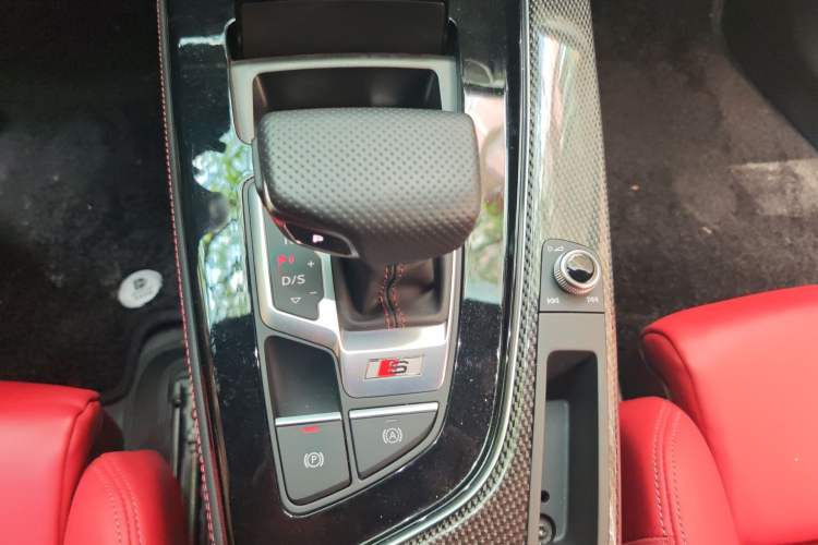 Used Audi S4 2023 S4 Avant 3.0TFSI Gear Lever