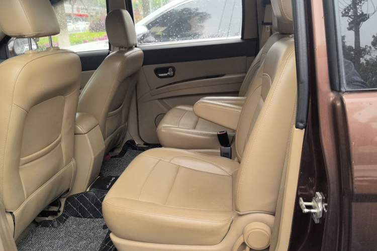 Used Wuling Hongguang 2014 1.5L S Comfort Model Left Rear Seat