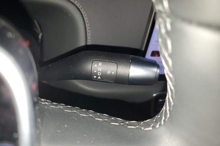 Used Li Auto L6 2025 Pro Smart Refresh Edition Gear Lever