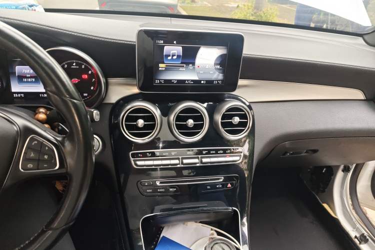 Used Mercedes-Benz GLC 2016 GLC 200 4MATIC Audio And AC Panel
