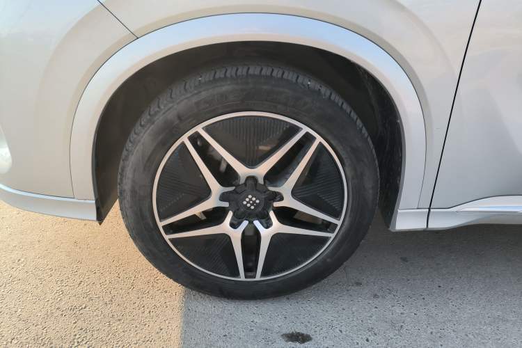 Used Landian E5 2023 1.5L DE-i 100KM Zhenxiang Edition 7-Seater