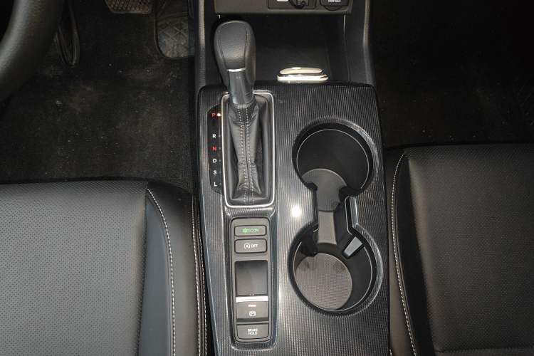 Used Honda Civic 2023 240TURBO CVT Dynamic · Center Stage Special Edition