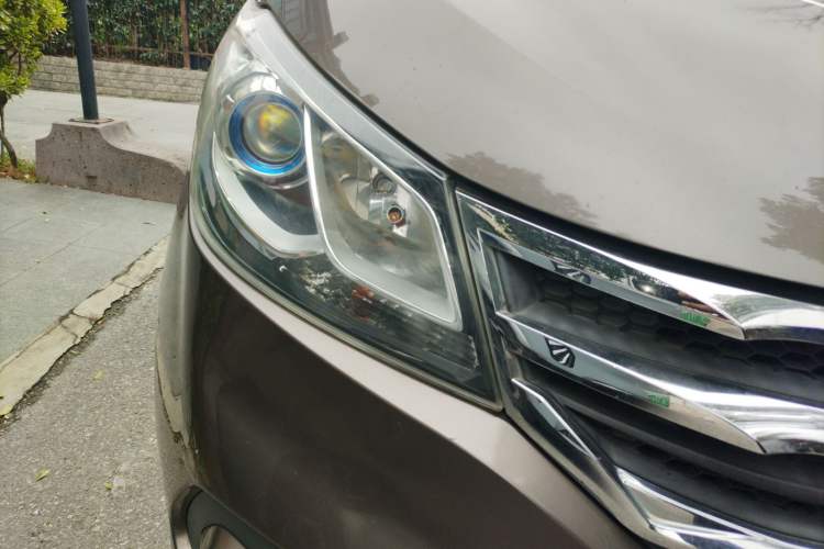 Used SAIC MAXUS G10 2014 2.0T Automatic Elite Edition