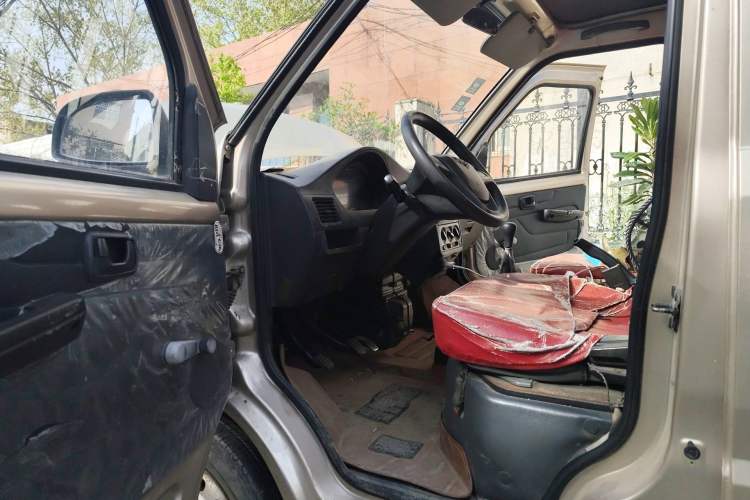 Used Wuling Rongguang 2011 1.2L Base Version