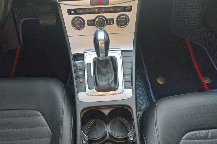 Used Volkswagen Magotan 2013 1.8TSI Luxury Model